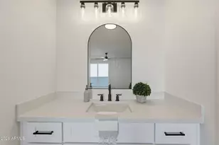 720 E Dobbins Rd, Phoenix, AZ 85042 - Photo 22