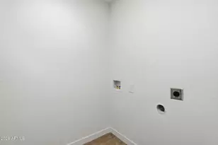 720 E Dobbins Rd, Phoenix, AZ 85042 - Photo 28