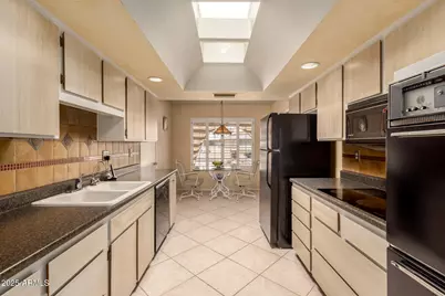 10207 W Oak Ridge Drive, Sun City, AZ 85351 - Photo 14