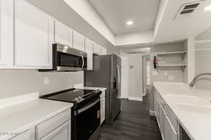 3349 W Crocus Dr, Phoenix, AZ 85053 - Photo 10