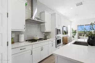 21718 N 58th St, Phoenix, AZ 85054 - Photo 4