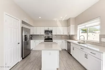 4643 E Michelle Drive, Phoenix, AZ 85032 - Photo 16