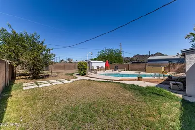1136 E Sunnyslope Lane, Phoenix, AZ 85020 - Photo 28