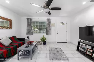 1136 E Sunnyslope Ln, Phoenix, AZ 85020 - Photo 6