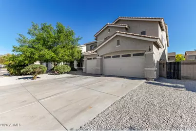 863 E Megan Drive, San Tan Valley, AZ 85140 - Photo 2