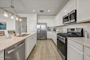 12348 W Orangewood Ave, Glendale, AZ 85307 - Photo 16