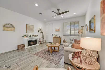 12348 W Orangewood Avenue, Glendale, AZ 85307 - Photo 6