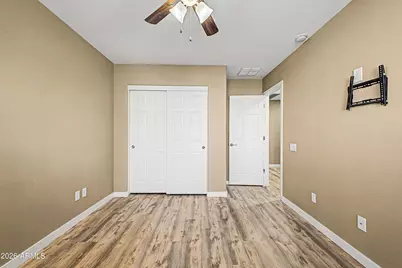 26329 N Babbling Brook Drive, Phoenix, AZ 85083 - Photo 28