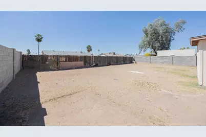 8821 W Sahuaro Drive, Peoria, AZ 85345 - Photo 20