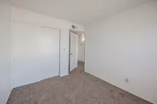 8821 W Sahuaro Dr, Peoria, AZ 85345 - Photo 10