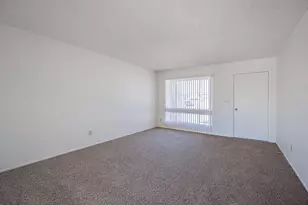 8821 W Sahuaro Dr, Peoria, AZ 85345 - Photo 4