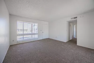 8821 W Sahuaro Drive, Peoria, AZ 85345 - Photo 6