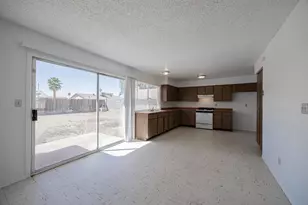 8821 W Sahuaro Dr, Peoria, AZ 85345 - Photo 8