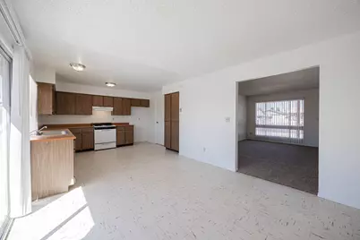 8821 W Sahuaro Drive, Peoria, AZ 85345 - Photo 12