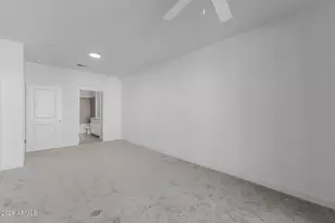 2511 W Queen Creek Rd, Chandler, AZ 85248 - Photo 14