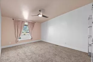 19532 W Primrose Ln, Buckeye, AZ 85326 - Photo 16