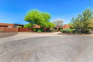 2324 E La Verna Way, Phoenix, AZ 85086 - Photo 4