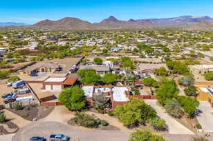 2324 E La Verna Way, Phoenix, AZ 85086 - Photo 72