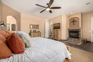 2324 E La Verna Way, Phoenix, AZ 85086 - Photo 32