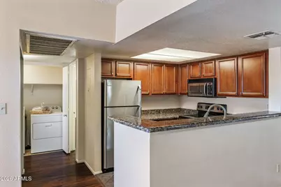 5757 W Eugie Avenue #2027, Glendale, AZ 85304 - Photo 6