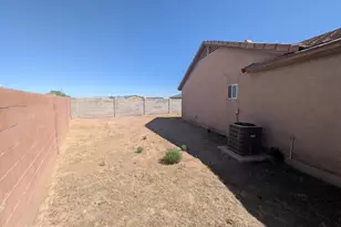 8920 W Rafael Dr, Arizona City, AZ 85123 - Photo 26