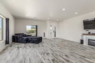 12459 W Lobo Dr, Arizona City, AZ 85123 - Photo 12