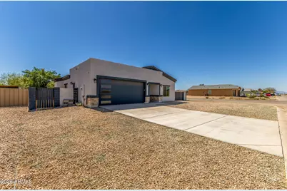 12459 W Lobo Drive, Arizona City, AZ 85123 - Photo 2