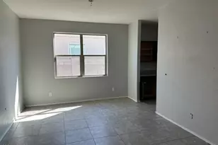 30080 N Cholla Dr, Florence, AZ 85132 - Photo 4