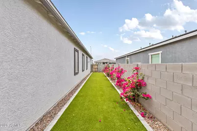 11524 E Utah Avenue, Mesa, AZ 85212 - Photo 32
