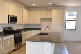 14798 W Gray Fox Trl, Surprise, AZ 85387 - Photo 2