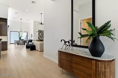 4319 E Marion Way, Phoenix, AZ 85018 - Photo 14