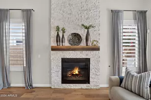 781 E Capricorn Way, Chandler, AZ 85249 - Photo 12