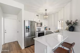 4010 E Melinda Ln, Phoenix, AZ 85050 - Photo 8