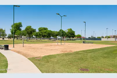 15664 W Mercer Lane, Surprise, AZ 85379 - Photo 46