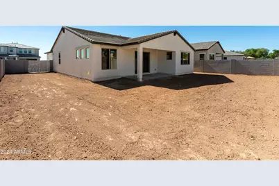 15664 W Mercer Lane, Surprise, AZ 85379 - Photo 30