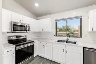 993 S 239th Dr, Buckeye, AZ 85326 - Photo 14