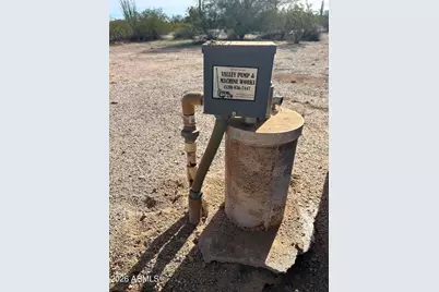 52301 W Cardinal Road, Maricopa, AZ 85139 - Photo 2