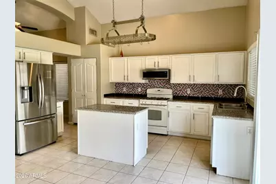 12694 W Mulberry Drive, Avondale, AZ 85392 - Photo 10