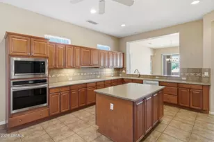 17182 W Gable End Ln, Surprise, AZ 85387 - Photo 2