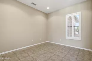 17182 W Gable End Ln, Surprise, AZ 85387 - Photo 18