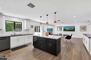 531 W Stella Ln, Phoenix, AZ 85013 - Photo 8