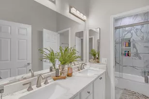 1916 E Claire Dr, Phoenix, AZ 85022 - Photo 38