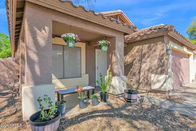 11856 W Cambridge Avenue, Avondale, AZ 85392 - Photo 4