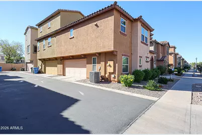 1634 N 77th Glen, Phoenix, AZ 85035 - Photo 2