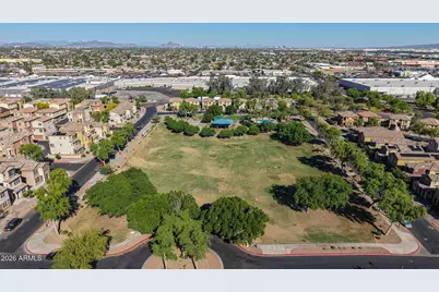 1634 N 77th Glen, Phoenix, AZ 85035 - Photo 48