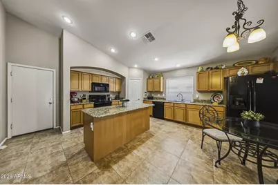 11 W Cooper Canyon Road W, San Tan Valley, AZ 85143 - Photo 8