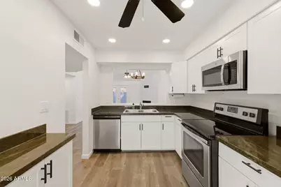 5142 E Edgemont Avenue, Phoenix, AZ 85008 - Photo 8