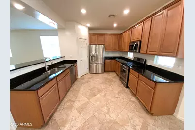 10786 W Bronco Trail, Peoria, AZ 85383 - Photo 4