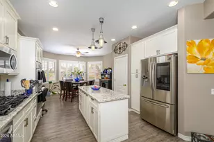 18443 N Borgata Dr, Surprise, AZ 85374 - Photo 14