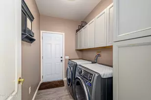 18443 N Borgata Dr, Surprise, AZ 85374 - Photo 30